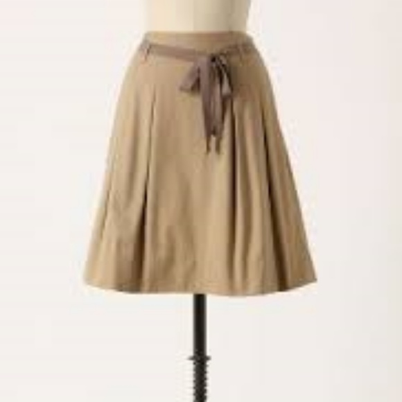 Anthropologie Dresses & Skirts - EUC Anthropologie (Odille) Pleated Khaki Skirt